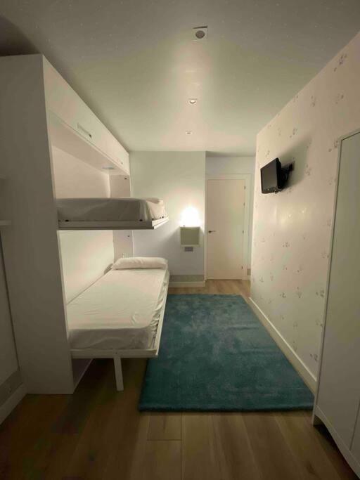Apartamento A 100Metros De La Playa De San Lorenzo Gijón Kültér fotó