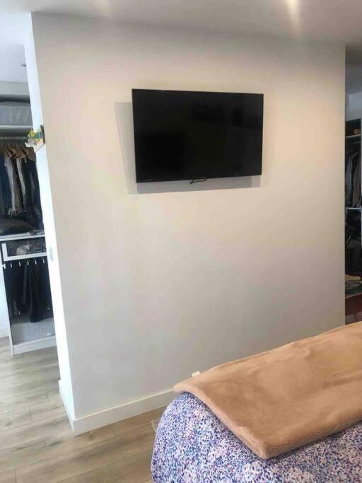 Apartamento A 100Metros De La Playa De San Lorenzo Gijón Kültér fotó