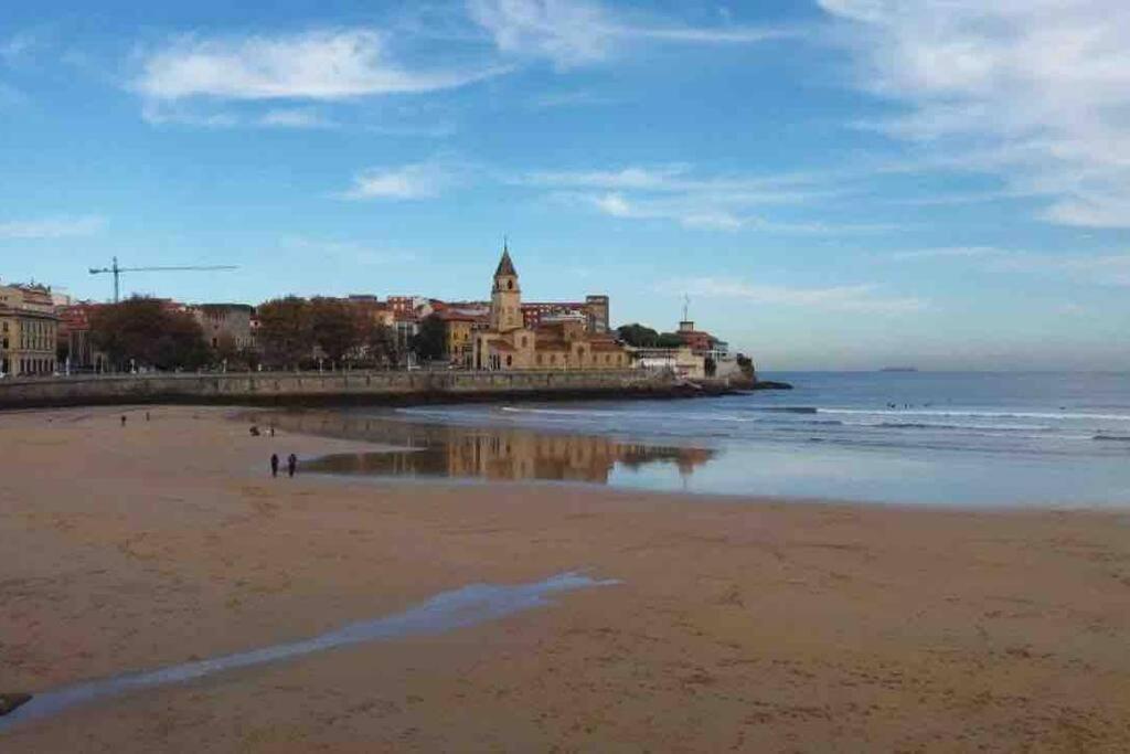 Apartamento A 100Metros De La Playa De San Lorenzo Gijón Kültér fotó