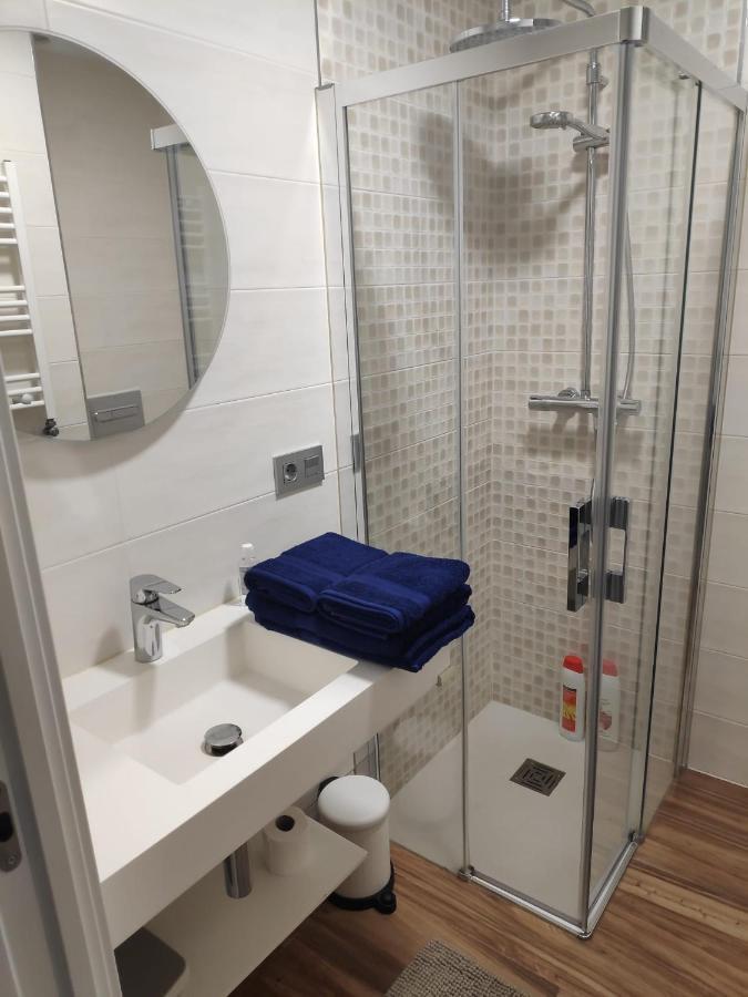 Apartamento A 100Metros De La Playa De San Lorenzo Gijón Kültér fotó